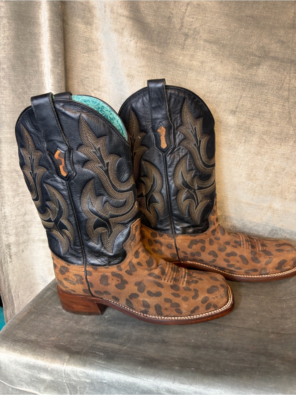 Corral Women's Leopard Print Black/Camel Square Toe Western Boots. Size 9 - Picture 3 of 11